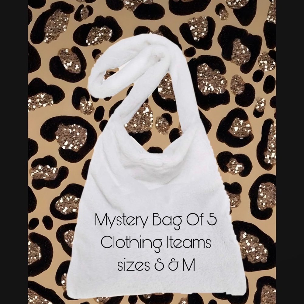 Mystery bag of clothing 10 items!